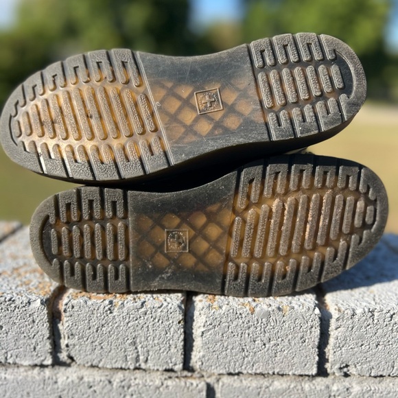 Dr. Martens Zavala Black Boots Women’s 7 - Picture 5 of 7